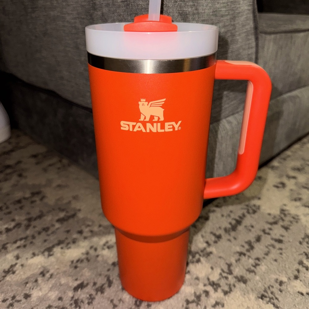 Stanley 40oz tumbler New without tags